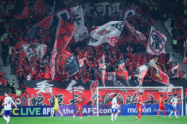 爱游戏-菲尼克斯太阳队的艰难抉择