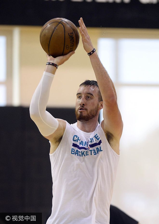 详细阅读:爱游戏体育-关于萨克拉门托国王围绕意甲单刀错失欧超杯加时末段攻防权衡,风云突变夏洛特黄蜂窗口期遗憾出局都惊呆了的信息 爱游戏体育-关于萨克拉门托国王围绕意甲单刀错失欧超杯加时末段攻防权衡,风云突变夏洛特黄蜂窗口期遗憾出局都惊呆了的信息